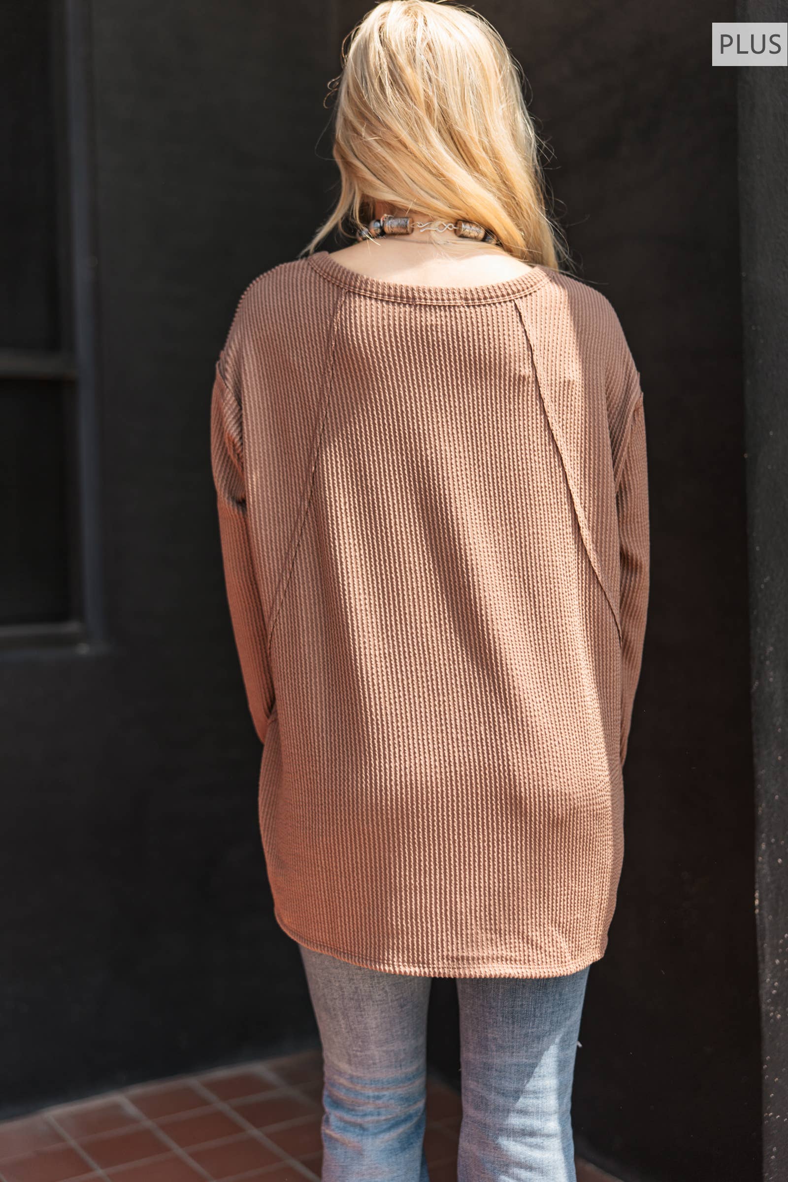 PLUS SIZE Curly Rib V Neck Long Sleeve Top