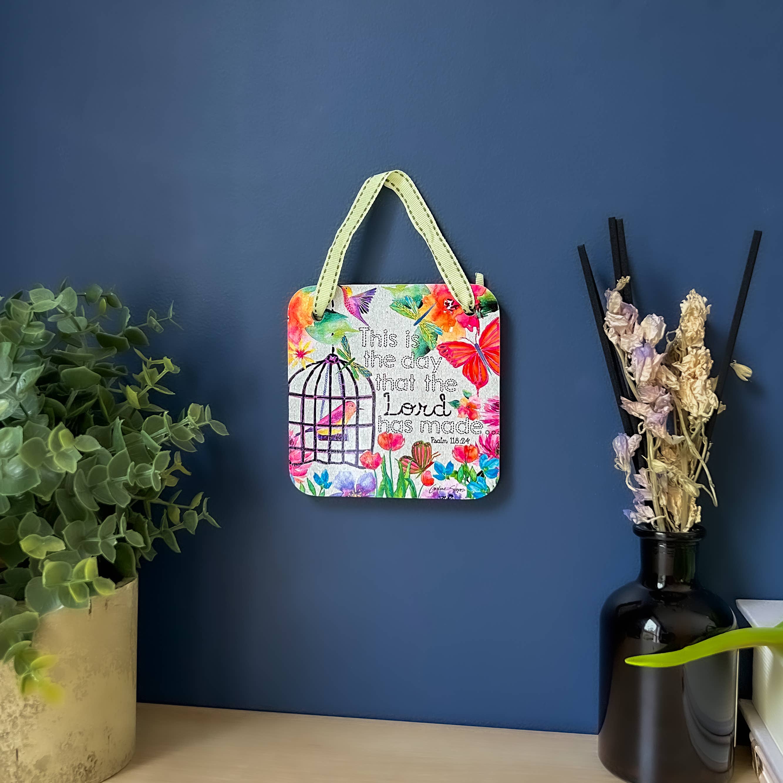 Floral Mini Hanging Plaque