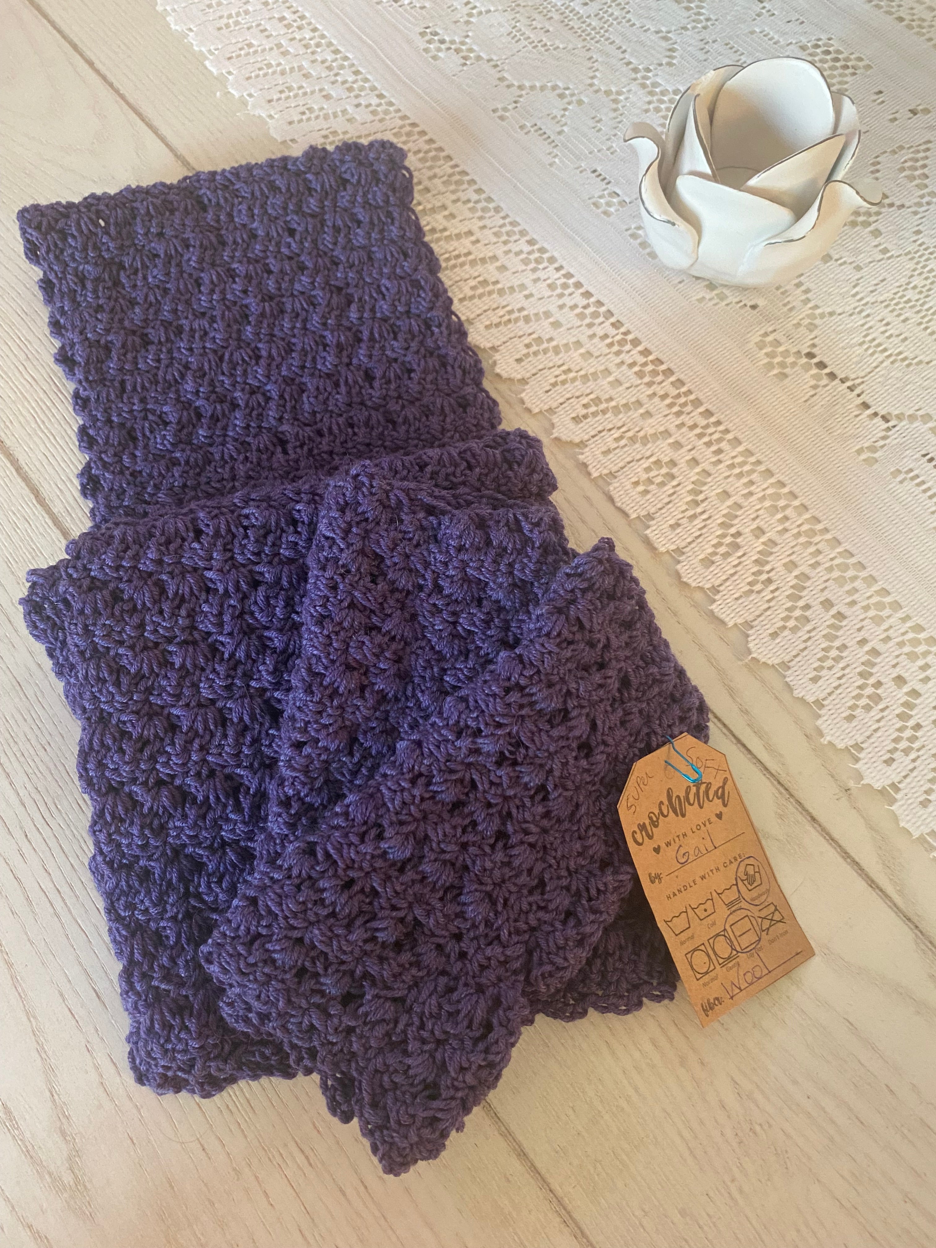 Hand warmer scarf set deepest purple