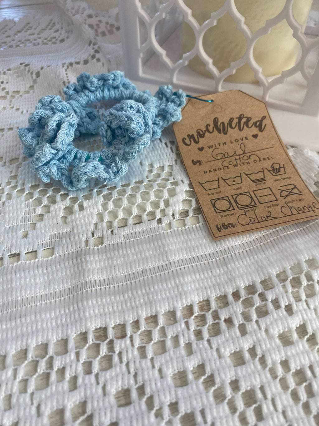 color changing scrunchie blue