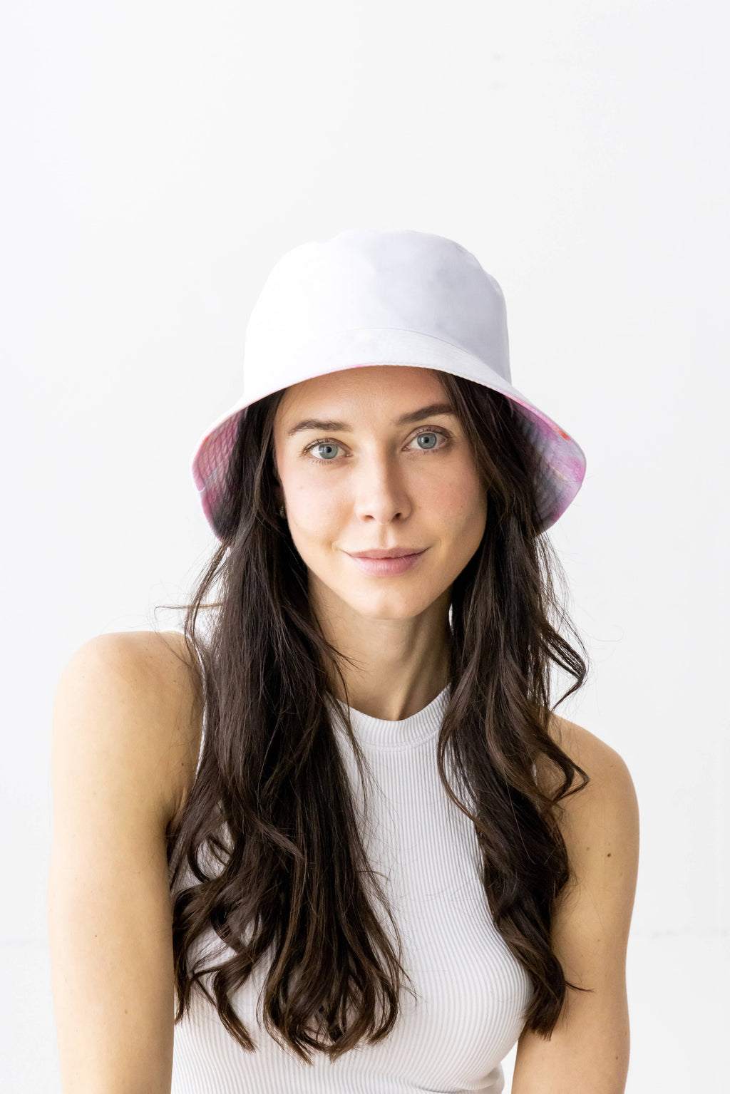 Tie-dye Print / Solid Reversible Bucket Hat