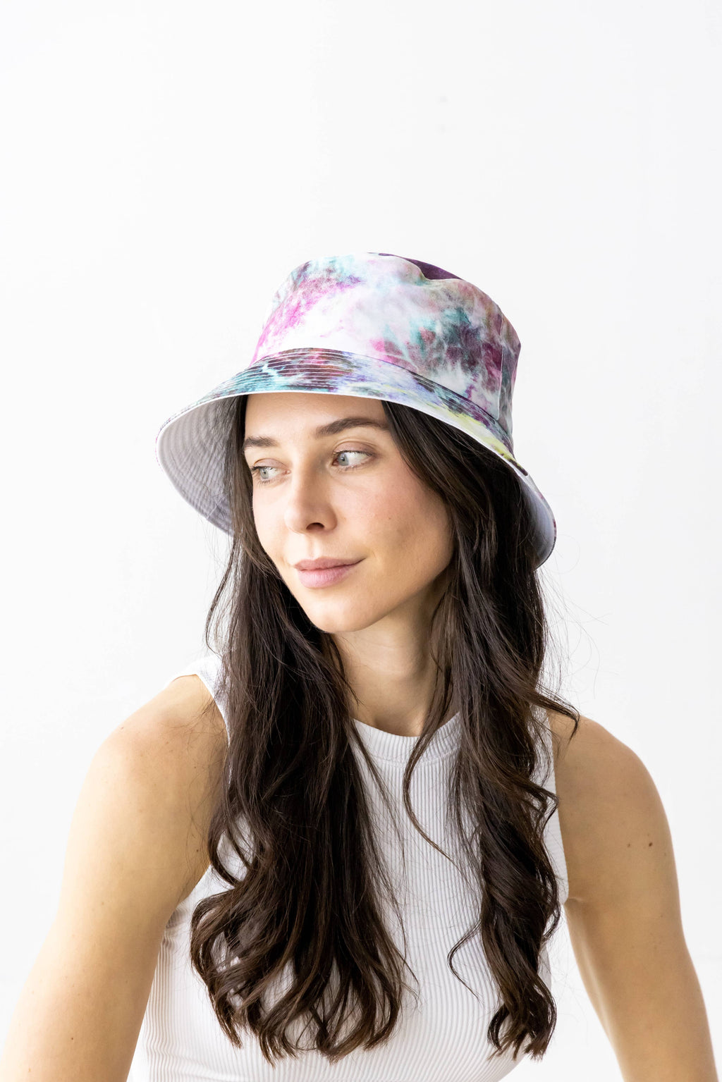 Tie-dye Print / Solid Reversible Bucket Hat