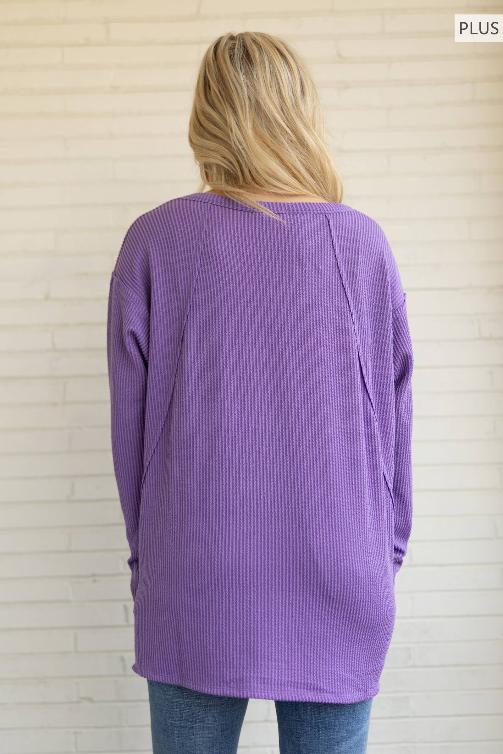 PLUS SIZE Curly Rib V Neck Long Sleeve Top